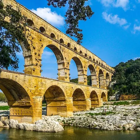 Superbe 2 Piece Centre Historique Nimes